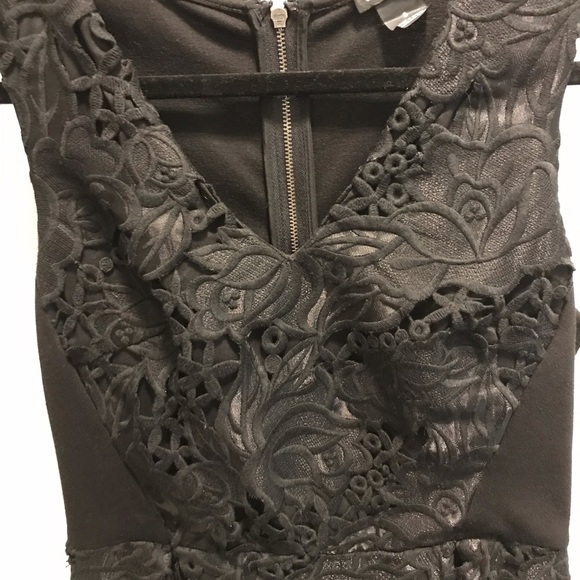 Club Monaco Black Embroidered Lace Dress -8 - Picture 2 of 6